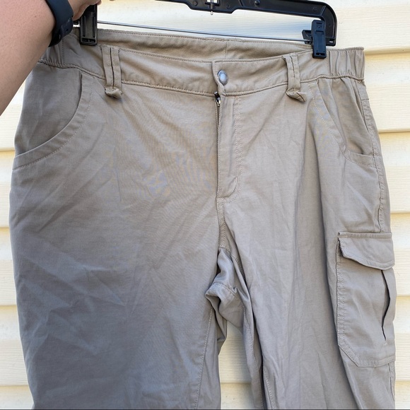 Duluth Trading Co Nylon hiking Cargo pants - Picture 3 of 11